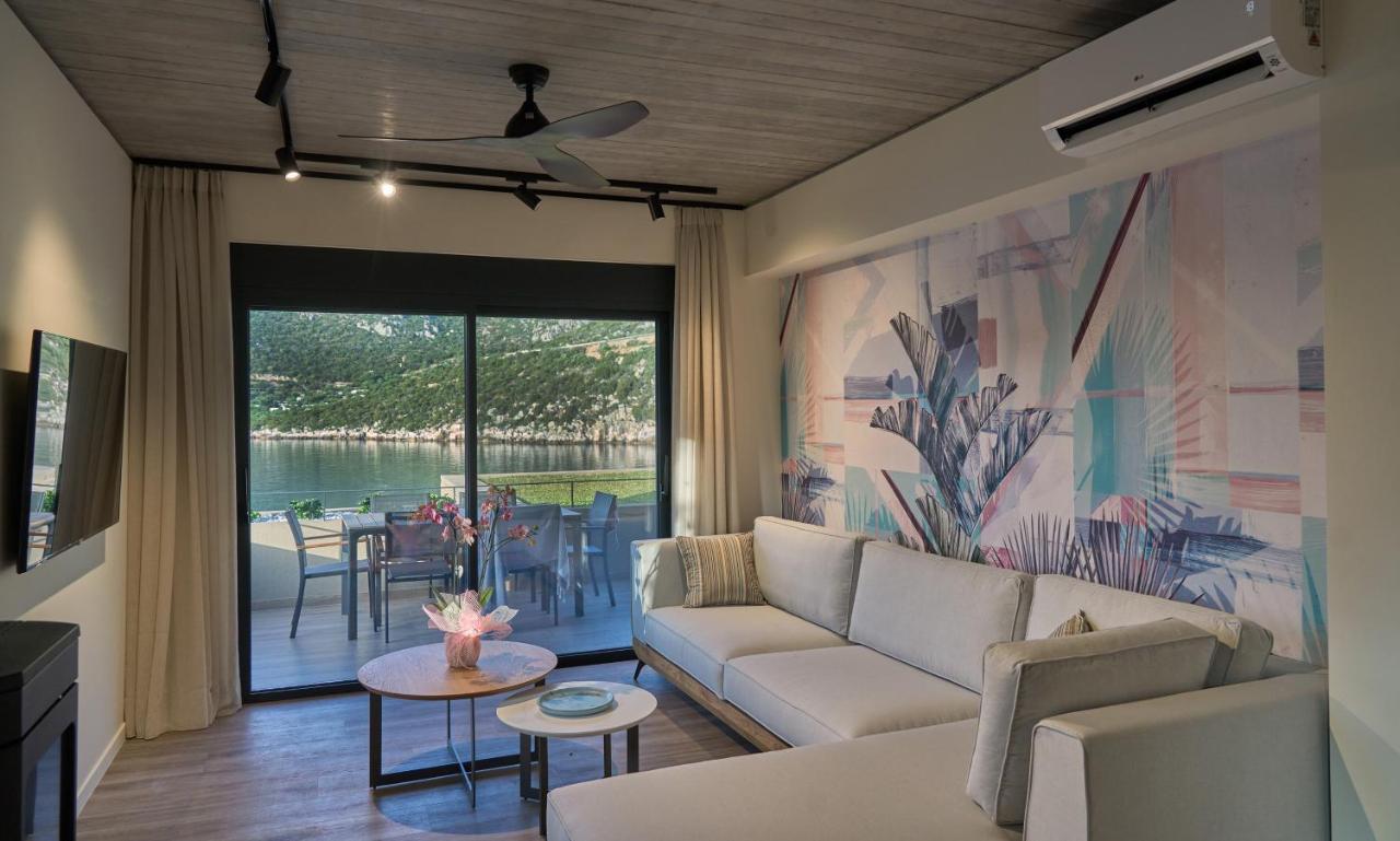 Into The Blue Suites Arkadiko Chorio ภายนอก รูปภาพ